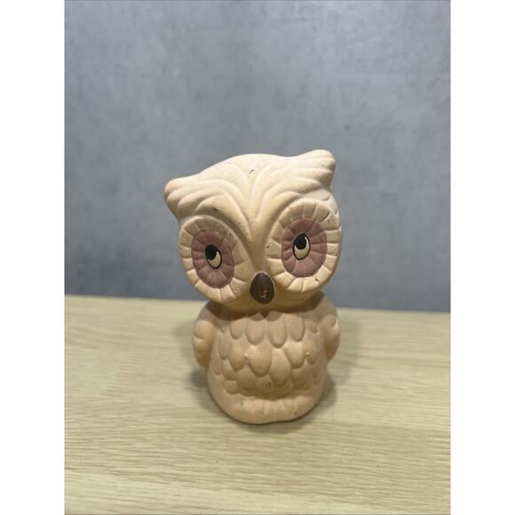 Vintage Sea Shell /Chalk Owls Folk Art Sculpture Owl Figurine Google Eyes Lot 3 - Picture 4 of 6